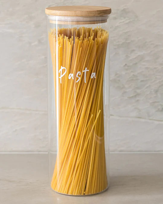 C'est exactement ce dont vous avez besoin pour donner à votre garde-manger un nouveau look frais et fonctionnel ! Tous les bocaux en verre sont scellés avec un couvercle en bambou totalement hermétique qui permettra à vos aliments de rester frais et sans odeur dans votre cuisine.